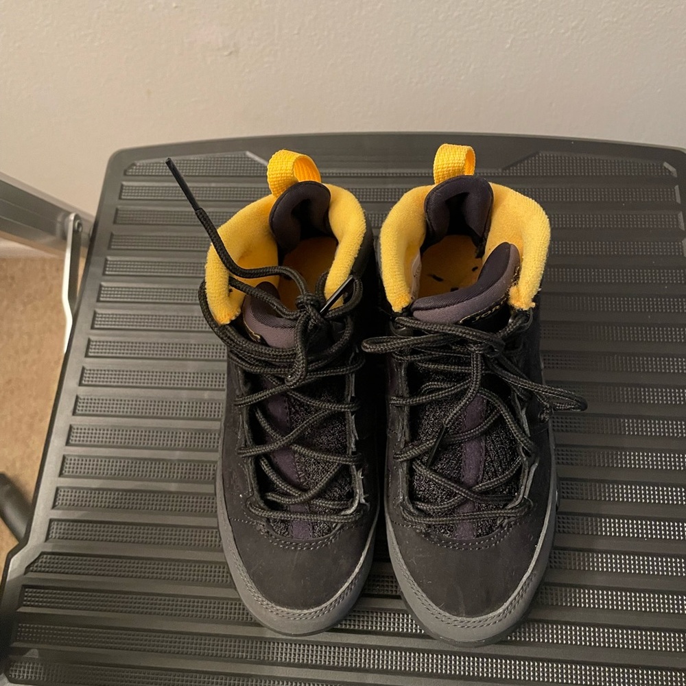 Size 11C Black and yellow Jordan Retro 9